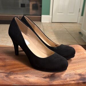 CL by Laundry Black Suede Heels